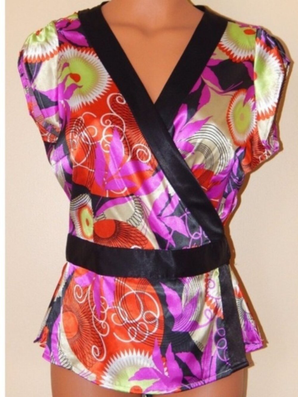 BCBG Max Azria Satin Print Wrap Top, Size Small